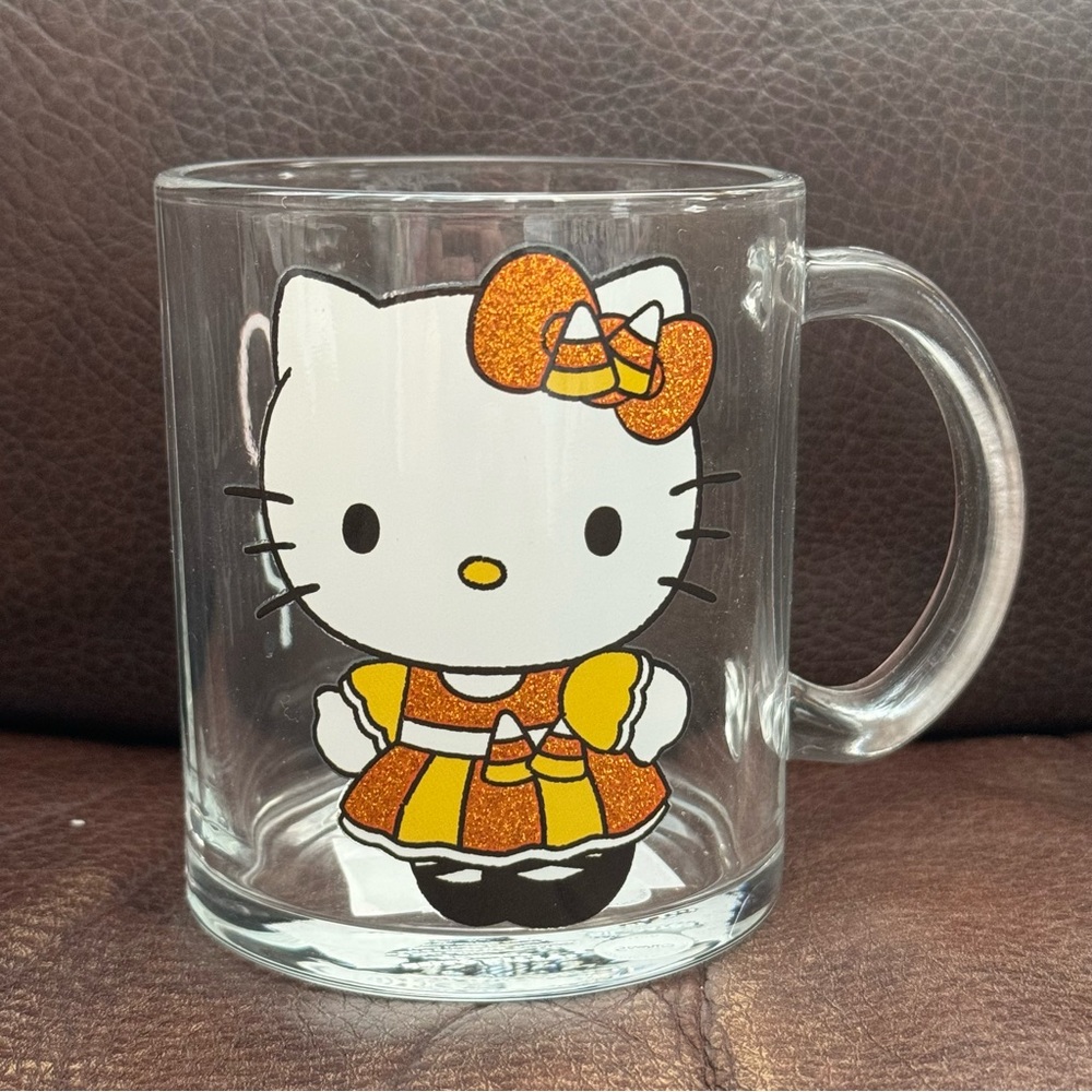 Hello Kitty in Candy Corn Dress 17.5oz Glass Halloween Mug